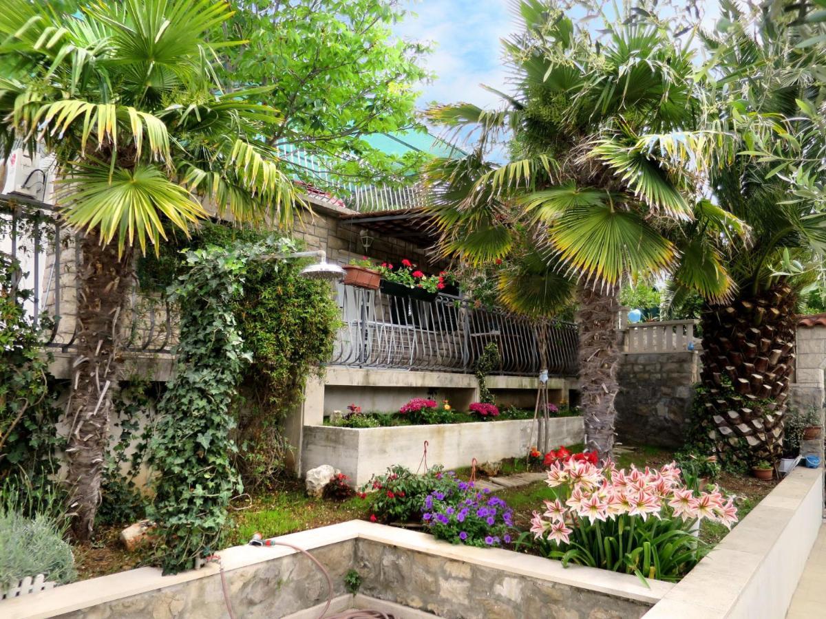 Holiday Home Garden Apartment - Brc650 By Interhome Sumartin Luaran gambar