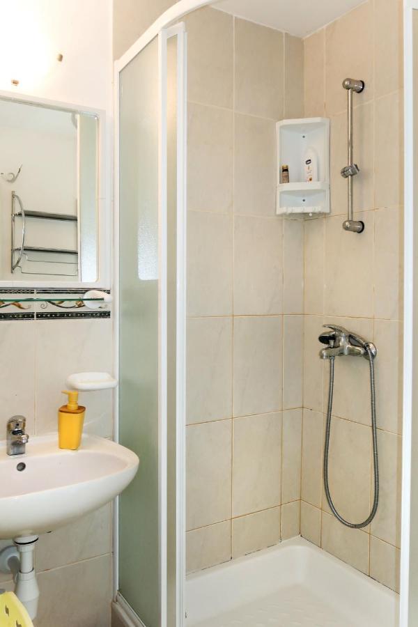 Holiday Home Garden Apartment - Brc650 By Interhome Sumartin Luaran gambar