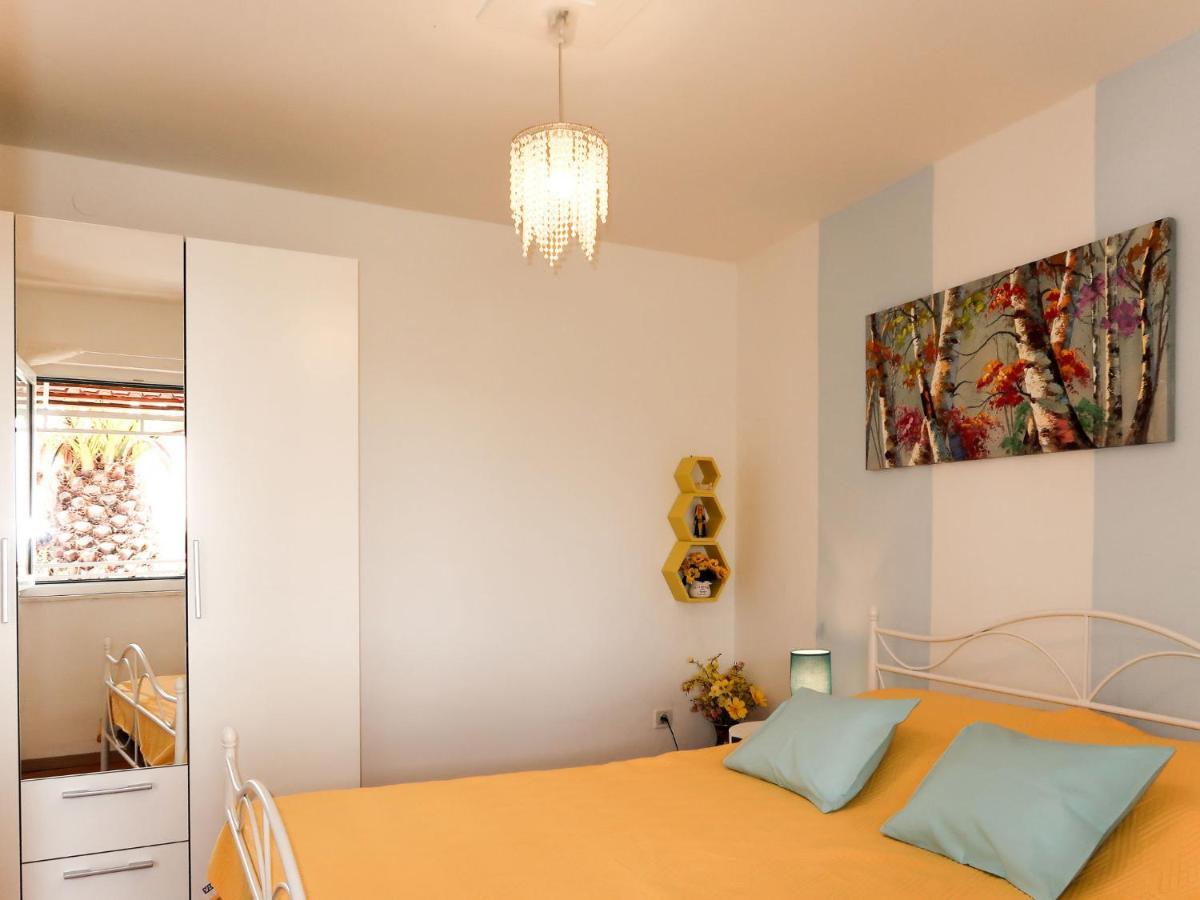 Holiday Home Garden Apartment - Brc650 By Interhome Sumartin Luaran gambar