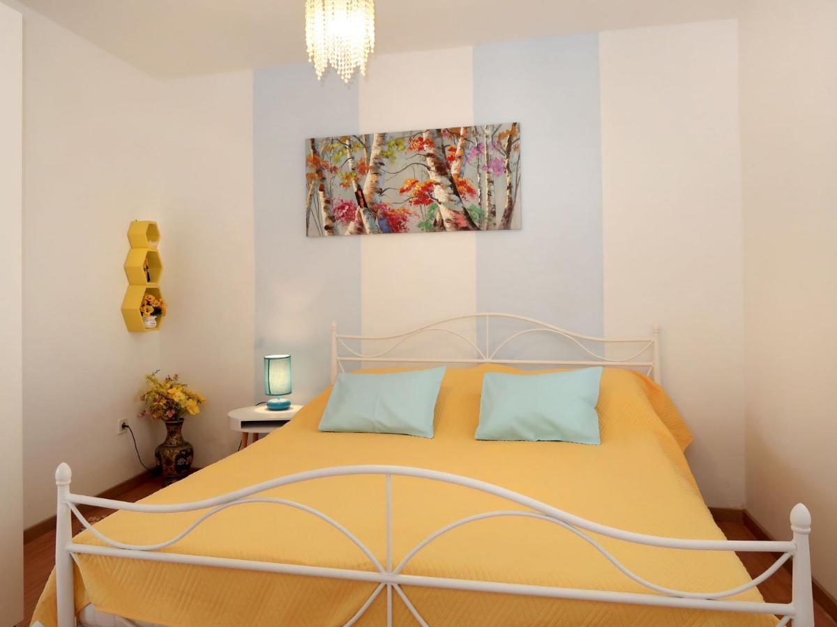 Holiday Home Garden Apartment - Brc650 By Interhome Sumartin Luaran gambar